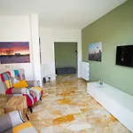 Micky House Lejlighed